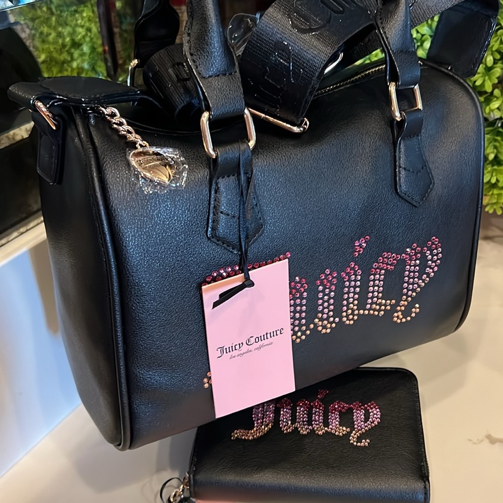 🩷🍒Juicy couture be classic II speedy satchel set - Picture 4 of 11